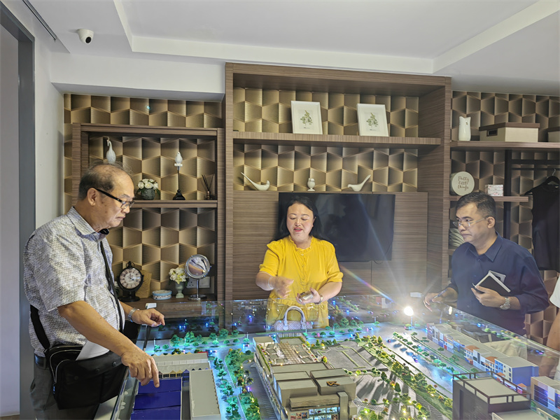 忽悠《罗刹海市》里的文化元素